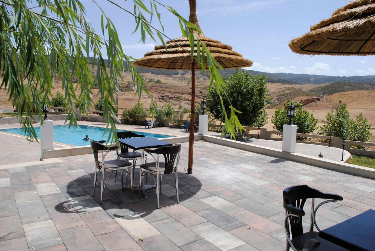 Tamanoucht Hotel Ifrane  Exterior photo