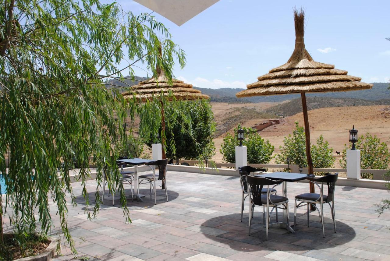 Tamanoucht Hotel Ifrane  Exterior photo