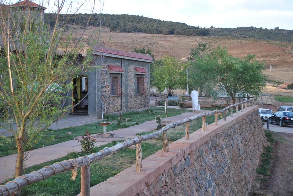 Tamanoucht Hotel Ifrane  Exterior photo